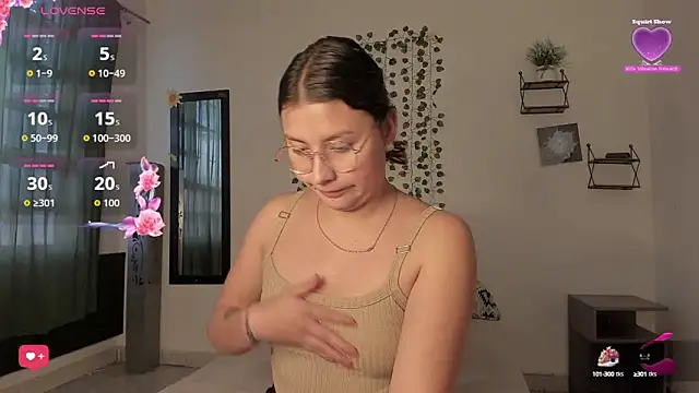 Noellesable online show from September 13, 5:54 pm