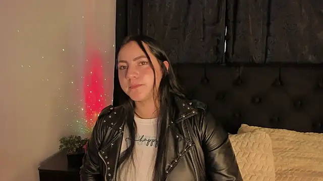 Snapshot of jenifer__power10 chatting on October 16, 7:27 pm jenifer power10 online show from October 16, 7:27 pm