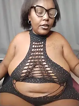 CHERRYYUMMY online show from June 5, 4:38 am