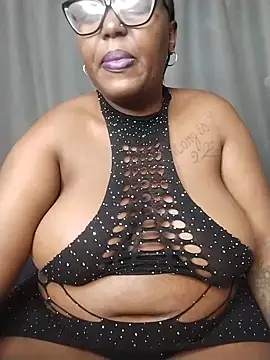CHERRYYUMMY online show from June 18, 10:31 am