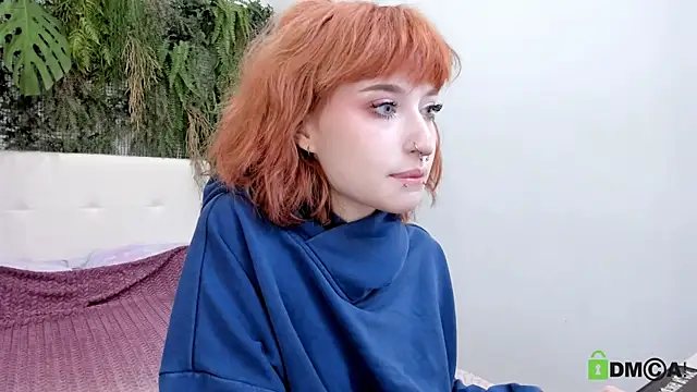 ElizaNik  online show from October 2, 9:09 pm