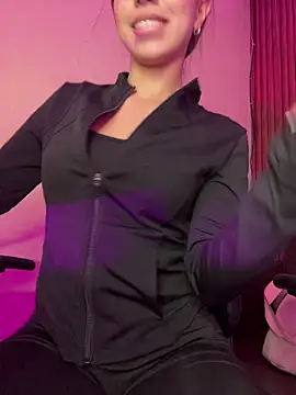 Aaliyah Salma online show from June 3, 7:41 pm