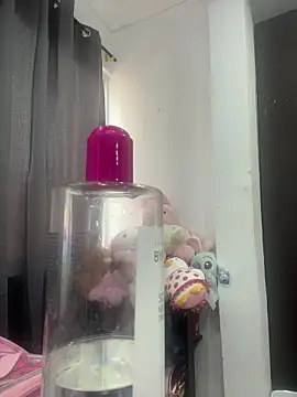Aaliyah Salma online show from June 27, 4:02 pm