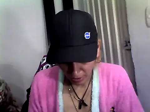 ariana crazzy online show from September 18, 9:46 pm