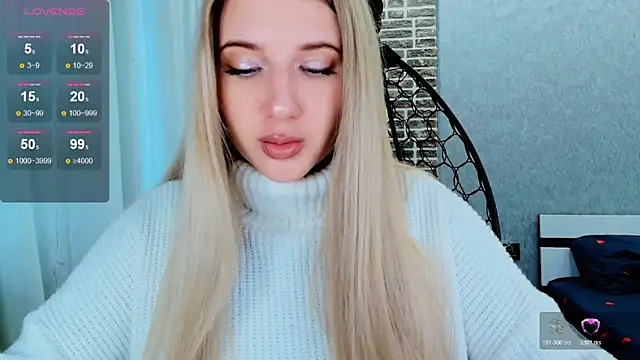 Evacadooo online show from October 26, 3:57 am