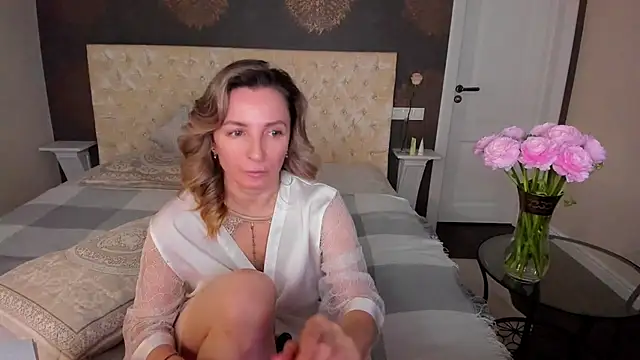 AllisonWilliams online show from November 5, 4:56 pm