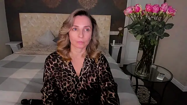 AllisonWilliams online show from October 17, 6:00 pm