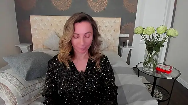 AllisonWilliams online show from July 4, 3:52 pm