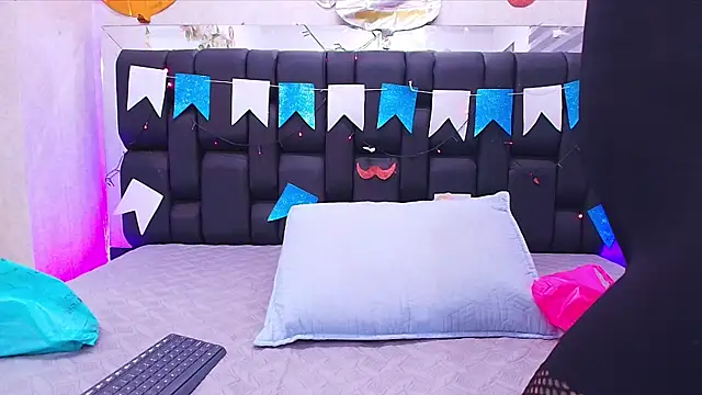 canela oss online show from September 30, 12:00 pm