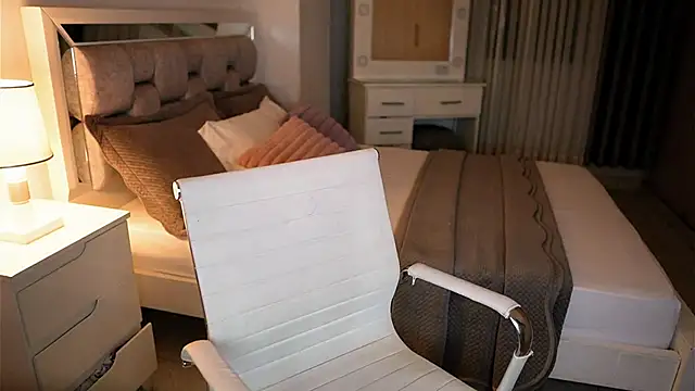 Camilaa bueno online show from November 8, 12:48 am