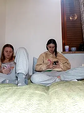 ella grays online show from October 22, 6:13 pm