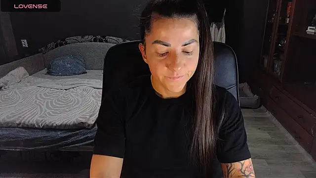 Aria Dl online show from November 17, 7:09 am