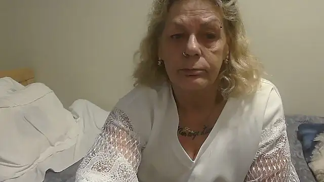 Latex shantie online show from October 8, 4:44 pm