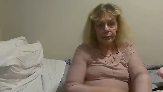 Latex shantie online show from October 3, 11:15 am