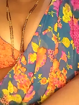 Sexy Radhikaa online show from November 13, 5:28 am
