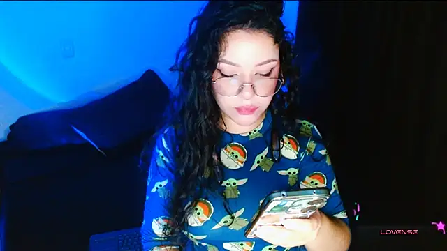 Snapshot of DollCam__ chatting on September 18, 2:21 am DollCam online show from September 18, 2:21 am