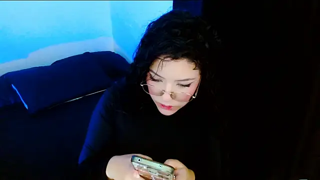 Snapshot of DollCam__ chatting on September 29, 12:16 am DollCam online show from September 29, 12:16 am