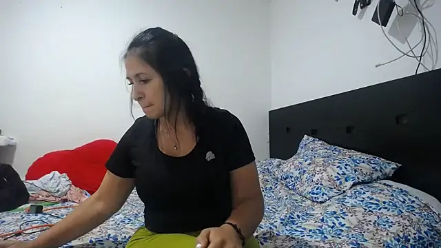 princehermosa44 online show from June 6, 8:59 pm