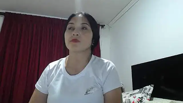 princehermosa44 online show from April 1, 11:02 pm