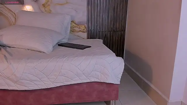 king lovely hornyy online show from July 7, 5:38 pm