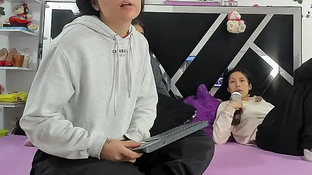 abby eemily online show from October 8, 12:31 pm