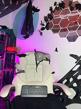 LollaByer online show from October 18, 10:44 pm