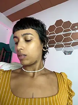 LollaByer online show from October 11, 10:45 pm