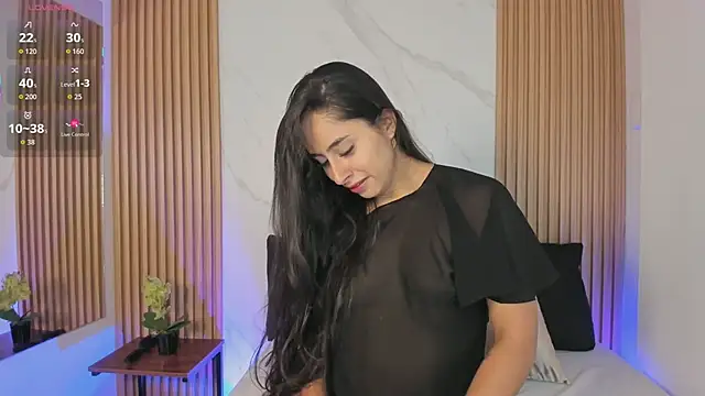 Julia Martinez  online show from April 10, 11:38 am