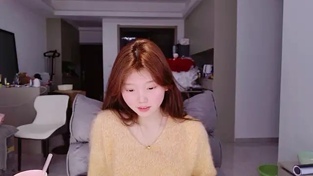 yang-yang-yang online show from February 18, 3:00 pm