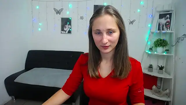 Snapshot of MichelLeee chatting on September 29, 11:26 am MichelLeee online show from September 29, 11:26 am