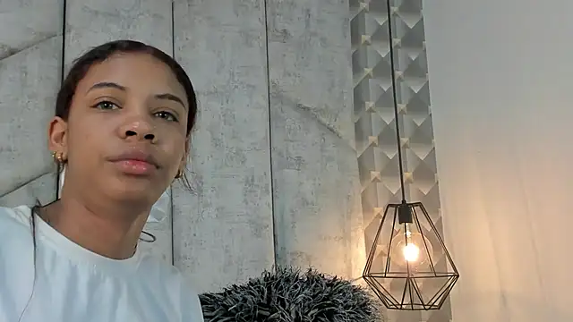 AshleyHill2 online show from January 14, 4:06 am