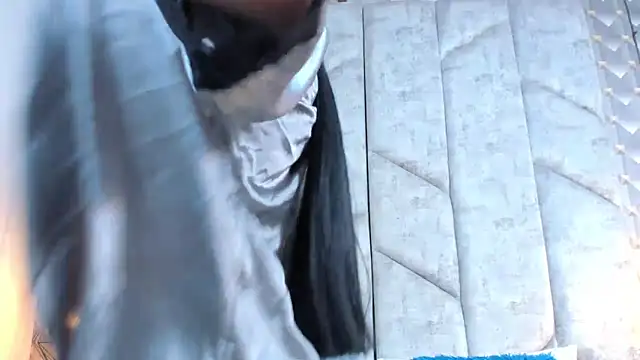 AshleyHill2 online show from March 1, 3:50 am