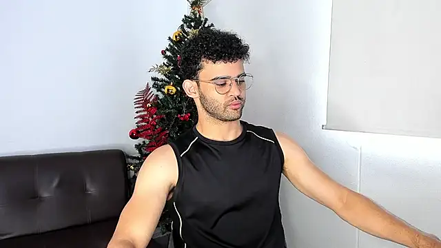 andrewChris  online show from December 4, 3:35 pm