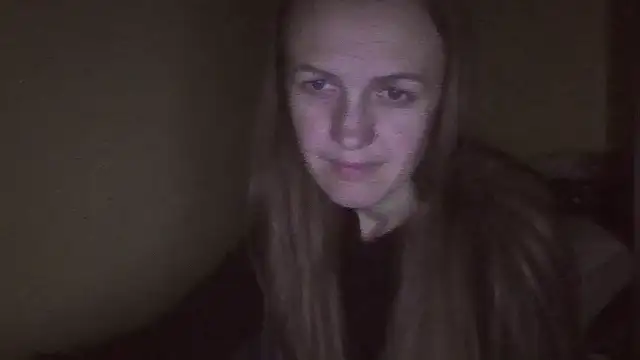 Snapshot of Milaniya261 chatting on October 4, 1:44 am Milaniya261 online show from October 4, 1:44 am