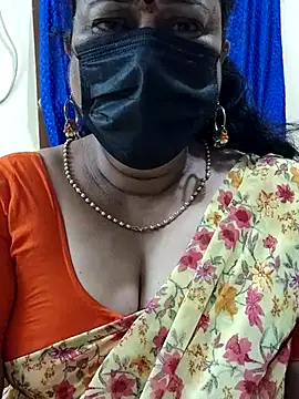 Snapshot of rekha_naier chatting on September 22, 11:03 pm rekha naier online show from September 22, 11:03 pm