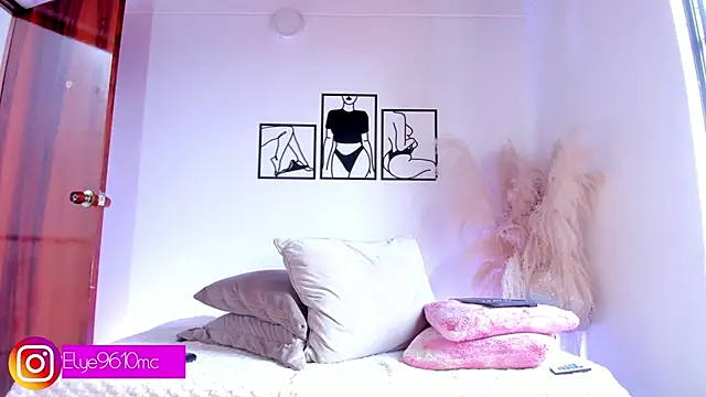 ellie mcdonald online show from April 10, 6:58 pm