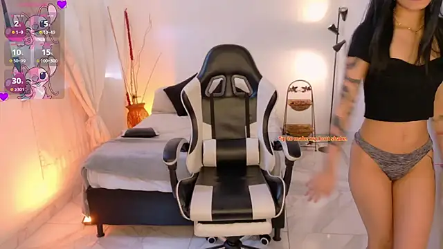 AnabelWolf online show from November 19, 5:02 pm