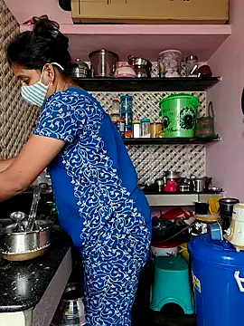 Tamil Shalini Lustyy online show from September 16, 5:15 am