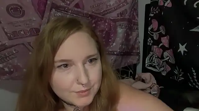 Snapshot of thickgingergoddess chatting on October 4, 5:35 am thickgingergoddess online show from October 4, 5:35 am