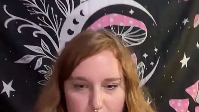 Snapshot of thickgingergoddess chatting on September 23, 8:45 am thickgingergoddess online show from September 23, 8:45 am