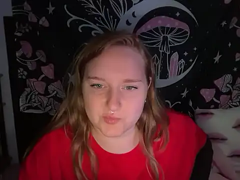 Snapshot of thickgingergoddess chatting on October 10, 3:33 am thickgingergoddess online show from October 10, 3:33 am