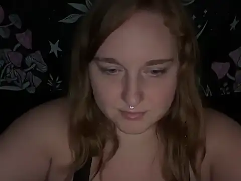 Snapshot of thickgingergoddess chatting on September 26, 3:15 am thickgingergoddess online show from September 26, 3:15 am