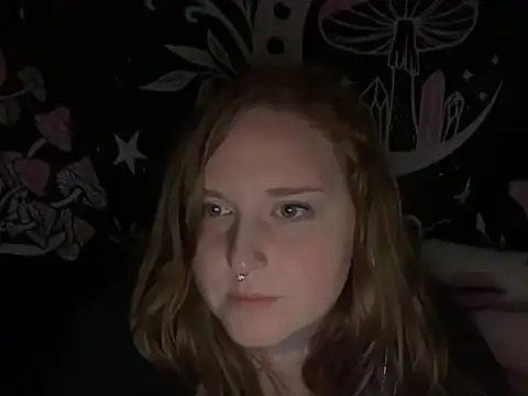 Snapshot of thickgingergoddess chatting on September 29, 5:45 am thickgingergoddess online show from September 29, 5:45 am