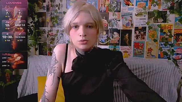 Snapshot of Simona_Rain chatting on October 14, 3:20 am Simona Rain online show from October 14, 3:20 am