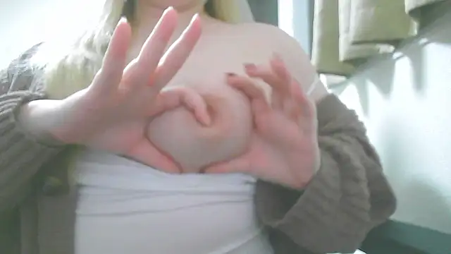 Remi official online show from December 16, 9:20 pm