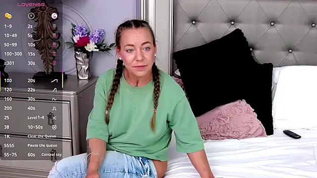 KatyNolan online show from May 20, 2:25 pm