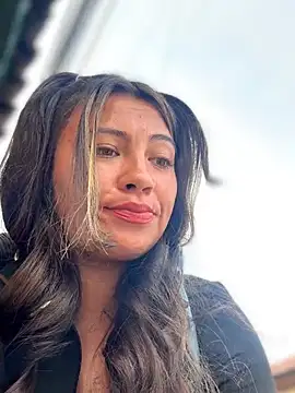 LIZ-06  online show from April 7, 2:19 pm