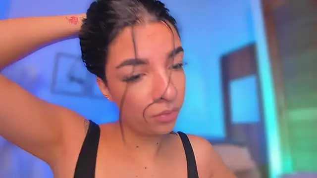 777AylinZ online show from March 8, 1:04 pm