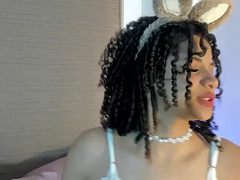 naomidawsonn online show from September 24, 12:20 am