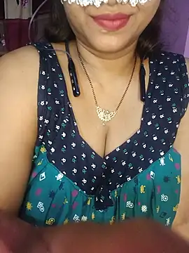 Sexy Mona Bhabhi online show from July 2, 6:58 pm